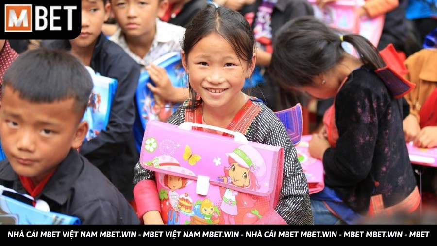 MBET và chương trình tiếp sức đến trường cho trẻ em vùng cao